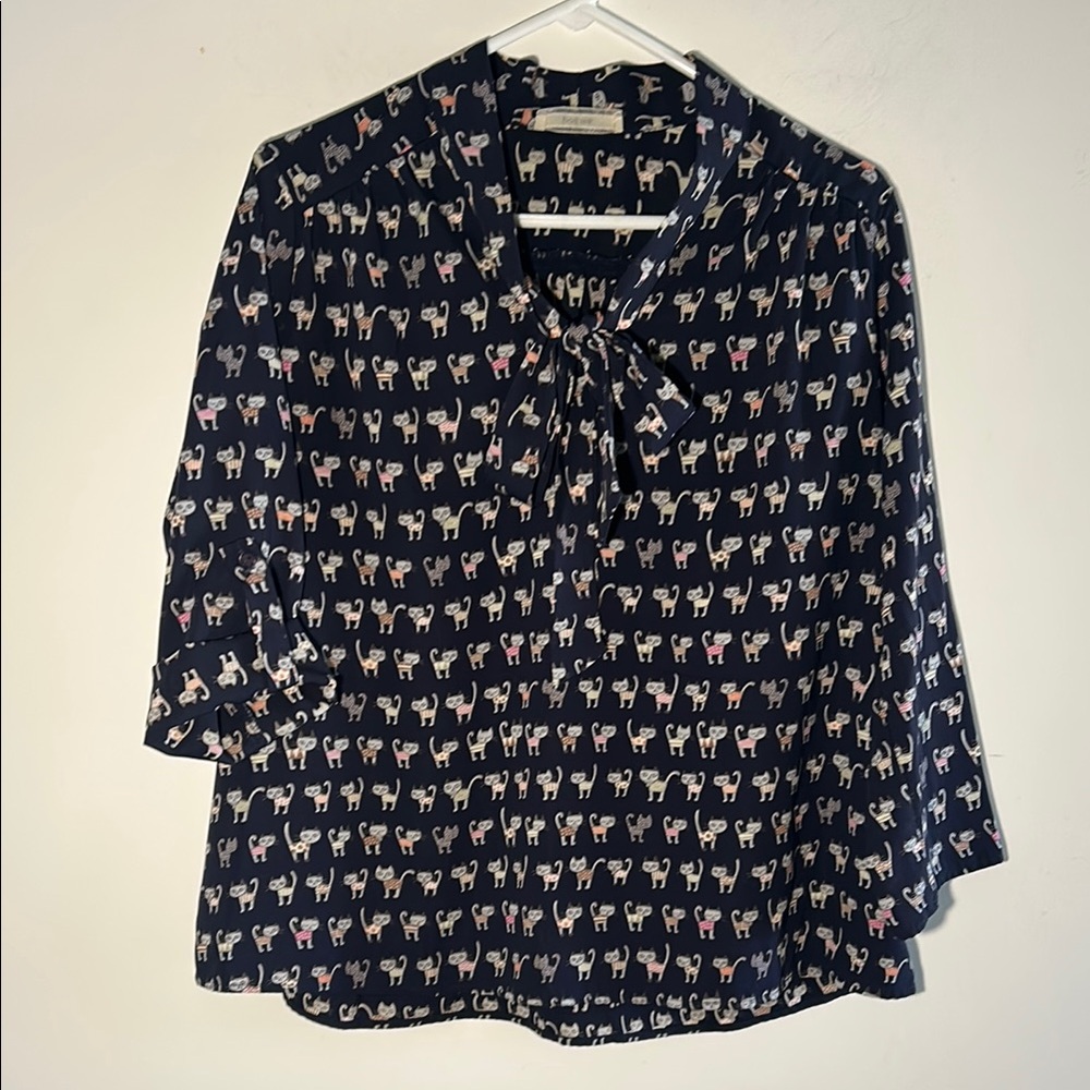 Poema, Woman’s Size Large Navy Blue Cat Print Blouse